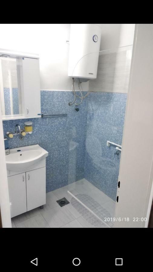 Apartmani Pinokio Ni Екстериор снимка