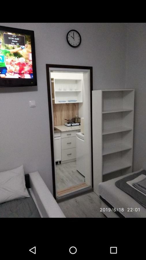 Apartmani Pinokio Ni Екстериор снимка